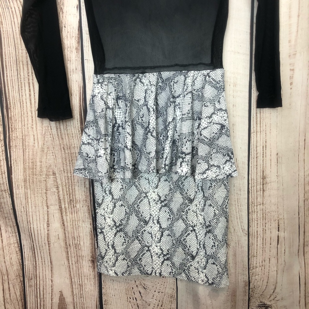 💙3/$10💙Symphony Black ruffle Waist Dress Sheer - Picture 7 of 8